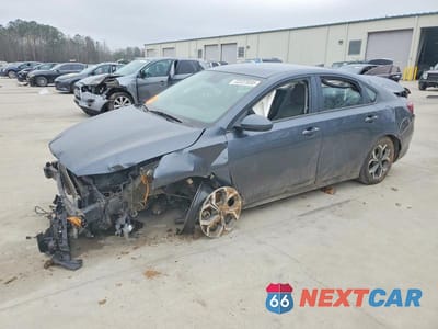 2020 KIA FORTE LXS 3KPF24AD2LE224766 - główne zdjęcie licytacji z USA - miniatura