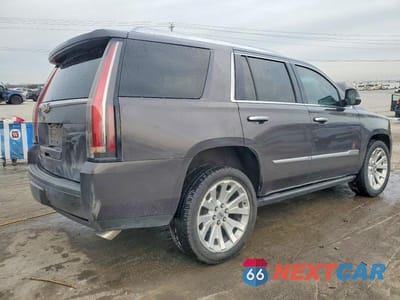 Trzecie zdjęcie samochodu z tyłu: 2016 CADILLAC ESCALADE PREMIUM VIN:1GYS4CKJ0GR426307 - miniatura