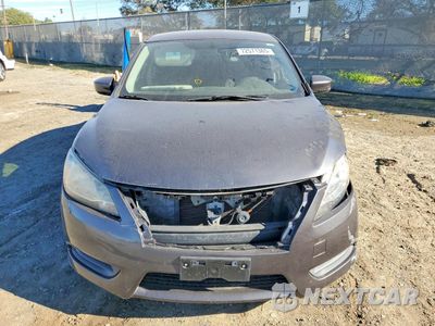 Piąte zdjęcie samochodu w środku: 2014 NISSAN SENTRA S VIN:3N1AB7AP6EY251396 - miniatura