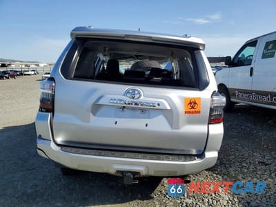 Zdjęcie 6 z 12 samochodu: 2018 TOYOTA 4RUNNER SR5 VIN:JTEBU5JR8J5589564 - miniatura