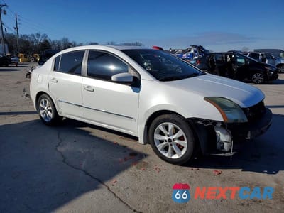 Czwarte zdjęcie samochodu z boku: 2011 NISSAN SENTRA 2.0 VIN:3N1AB6AP1BL676995 - miniatura