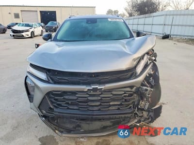 Piąte zdjęcie samochodu w środku: 2024 CHEVROLET TRAX ACTIV VIN:KL77LKE2XRC166983 - miniatura