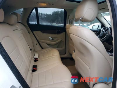 Zdjęcie 11 z 12 samochodu: 2021 MERCEDES-BENZ GLC 300 4MATIC VIN:W1N0G8EB5MF871914 - miniatura