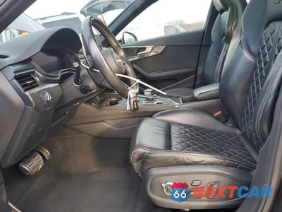 Zdjęcie 7 z 12 samochodu: 2018 AUDI S4 PRESTIGE VIN:WAUC4AF49JA002212 - miniatura