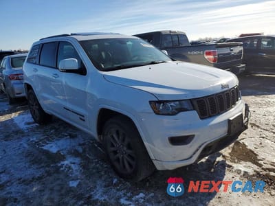 Czwarte zdjęcie samochodu z boku: 2017 JEEP GRAND CHEROKEE LIMITED VIN:1C4RJFBG0HC688755 - miniatura
