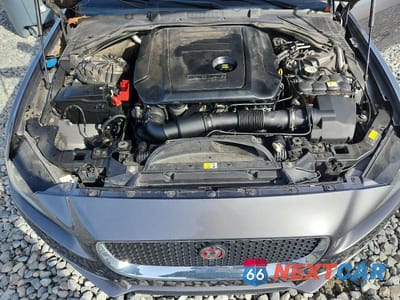 Zdjęcie 11 z 12 samochodu: 2017 JAGUAR XE PREMIUM VIN:SAJAD4BN8HA952387 - miniatura