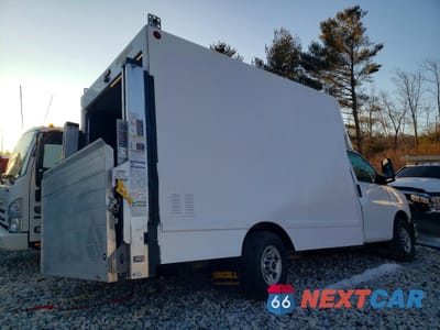 Trzecie zdjęcie samochodu z tyłu: 2024 GMC SAVANA DELIVERY TRUCK VIN:7GZ07RF78RN002361 - miniatura