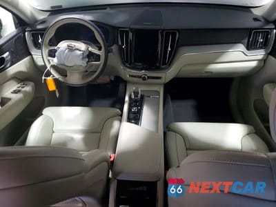 Zdjęcie 8 z 12 samochodu: 2024 VOLVO XC60 ULTIMATE VIN:YV4L12RM7R1873485 - miniatura