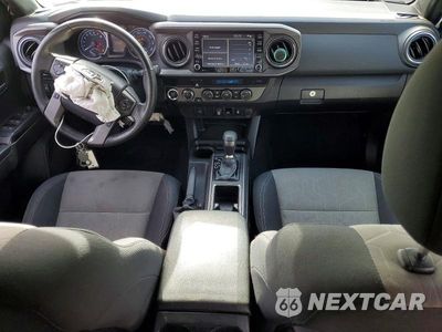 Zdjęcie 8 z 12 samochodu: 2021 TOYOTA TACOMA VIN:3TYCZ5AN9MT010768 - miniatura