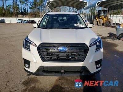 Piąte zdjęcie samochodu w środku: 2024 SUBARU FORESTER PREMIUM VIN:JF2SKADC9RH489964 - miniatura