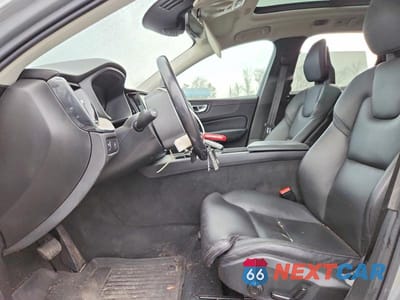 Zdjęcie 7 z 12 samochodu: 2018 VOLVO XC60 T5 INSCRIPTION VIN:YV4102RL8J1033396 - miniatura