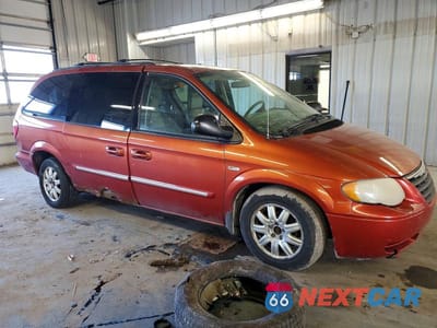 Czwarte zdjęcie samochodu z boku: 2006 CHRYSLER TOWN & COUNTRY TOURING VIN:2A4GP54L96R722104 - miniatura