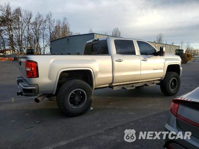 Trzecie zdjęcie samochodu z tyłu: 2018 GMC SIERRA K2500 DENALI VIN:1GT12UEYXJF188612 - miniatura