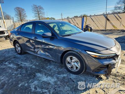 Czwarte zdjęcie samochodu z boku: 2024 HYUNDAI ELANTRA SE VIN:KMHLL4DG2RU742632 - miniatura