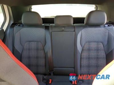 Zdjęcie 10 z 14 samochodu: 2024 VOLKSWAGEN GTI S VIN:WVWHA7CD5RW218307 - miniatura