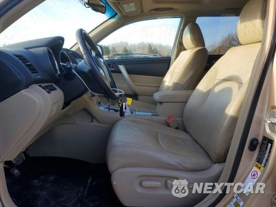 Zdjęcie 7 z 14 samochodu: 2013 TOYOTA HIGHLANDER BASE VIN:5TDBK3EH0DS246830 - miniatura