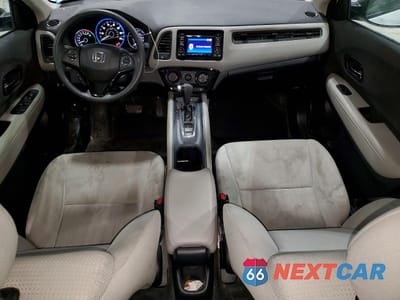 Zdjęcie 8 z 13 samochodu: 2021 HONDA HR-V LX VIN:3CZRU5H34MM718087 - miniatura