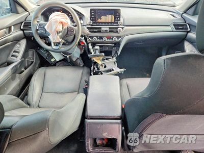 Zdjęcie 8 z 12 samochodu: 2018 HONDA ACCORD LX VIN:1HGCV1F12JA018193 - miniatura
