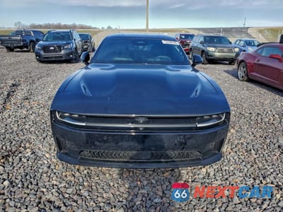 Piąte zdjęcie samochodu w środku: 2025 DODGE CHARGER DAYTONA R/T VIN:2C3CDBCK8SR537254 - miniatura