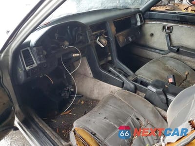 Zdjęcie 8 z 12 samochodu: 1984 MAZDA RX7 12A VIN:JM1FB3319E0807750 - miniatura