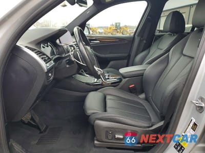 Zdjęcie 7 z 12 samochodu: 2019 BMW X3 XDRIVE30I VIN:5UXTR9C55KLE21763 - miniatura