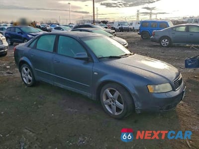 Czwarte zdjęcie samochodu z boku: 2005 AUDI A4 1.8T VIN:WAUJC68E25A120329 - miniatura