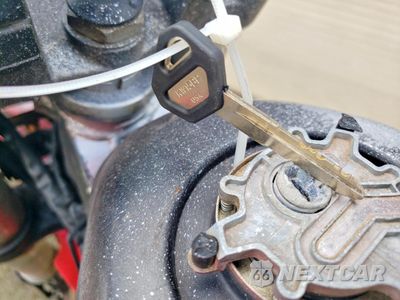 Zdjęcie 8 z 9 samochodu: 2022 KAWASAKI KLX300 D VIN:ML5LXBD19NDA11969 - miniatura