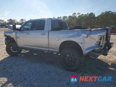 Drugie zdjęcie samochodu z przodu: 2015 RAM 2500 SLT VIN:3C6UR5DL9FG571295 - miniatura