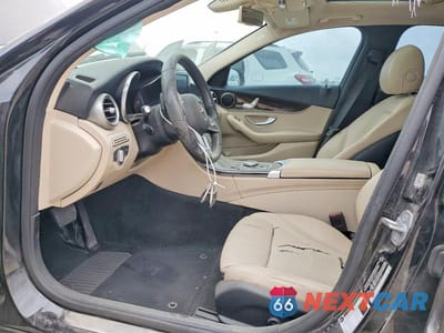 Zdjęcie 7 z 12 samochodu: 2019 MERCEDES-BENZ C 300 VIN:55SWF8DB2KU295317 - miniatura