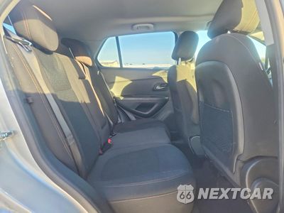 Zdjęcie 11 z 14 samochodu: 2020 CHEVROLET TRAX LS VIN:KL7CJKSB2LB323752 - miniatura