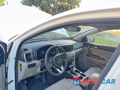 Zdjęcie 9 z 14 samochodu: 2020 KIA SPORTAGE LX VIN:KNDPMCAC9L7699024 - miniatura