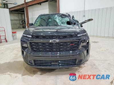 Piąte zdjęcie samochodu w środku: 2025 CHEVROLET TRAVERSE RS VIN:1GNERLRS7SJ235999 - miniatura