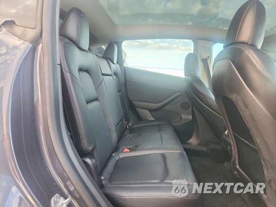 Zdjęcie 10 z 12 samochodu: 2021 TESLA MODEL Y VIN:5YJYGDEE3MF199658 - miniatura