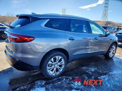 Trzecie zdjęcie samochodu z tyłu: 2018 BUICK ENCLAVE AVENIR VIN:5GAEVCKW5JJ132792 - miniatura