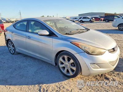 Czwarte zdjęcie samochodu z boku: 2013 HYUNDAI ELANTRA GLS VIN:KMHDH4AE8DU706509 - miniatura