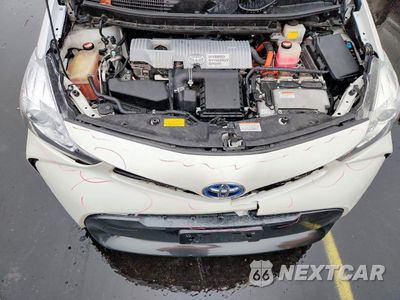 Zdjęcie 11 z 13 samochodu: 2015 TOYOTA PRIUS V VIN:JTDZN3EUXFJ029238 - miniatura