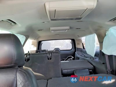 Zdjęcie 10 z 13 samochodu: 2014 CHEVROLET SUBURBAN K1500 LT VIN:1GNSKJE71ER136470 - miniatura