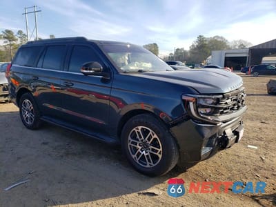 Czwarte zdjęcie samochodu z boku: 2025 FORD EXPEDITION ACTIVE VIN:1FMJU1H87SEA25083 - miniatura