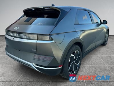 Czwarte zdjęcie samochodu z boku: 2022 HYUNDAI IONIQ 5 SEL VIN:KM8KNDAF5NU105519 - miniatura