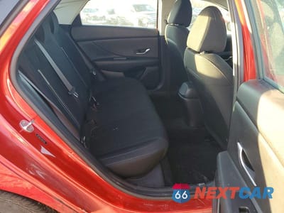 Zdjęcie 10 z 11 samochodu: 2022 HYUNDAI ELANTRA SEL VIN:5NPLM4AG2NH076589 - miniatura