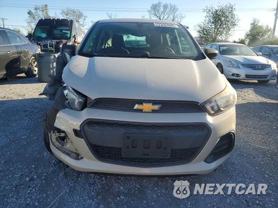Piąte zdjęcie samochodu w środku: 2018 CHEVROLET SPARK LS VIN:KL8CB6SA4JC475854 - miniatura