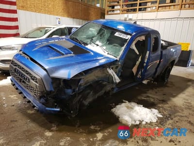 2017 TOYOTA TACOMA ACCESS CAB 5TFSZ5AN6HX092000 - główne zdjęcie licytacji z USA - miniatura