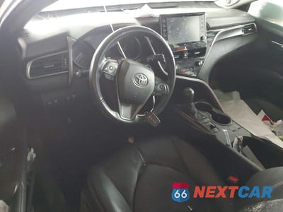 Zdjęcie 8 z 12 samochodu: 2022 TOYOTA CAMRY HYBRID XSE VIN:4T1K31AK3NU043894 - miniatura