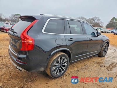 Trzecie zdjęcie samochodu z tyłu: 2021 VOLVO XC90 T6 MOMENTUM VIN:YV4A22PK1M1771050 - miniatura