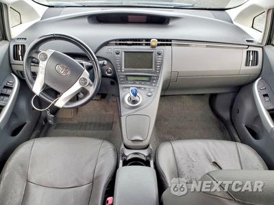 Zdjęcie 8 z 12 samochodu: 2010 TOYOTA PRIUS IV VIN:JTDKN3DU0A0017746 - miniatura