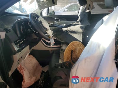 Zdjęcie 7 z 13 samochodu: 2024 KIA CARNIVAL LX VIN:KNDNB4H38R6434344 - miniatura