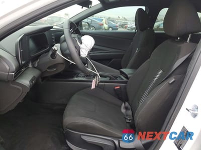 Zdjęcie 7 z 12 samochodu: 2025 HYUNDAI ELANTRA SEL SPORT VIN:KMHLM4DG1SU907959 - miniatura