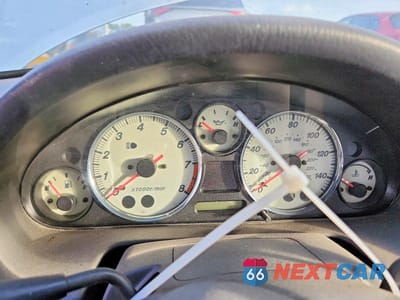 Zdjęcie 9 z 11 samochodu: 2001 MAZDA MX-5 MIATA BASE VIN:JM1NB353010206246 - miniatura