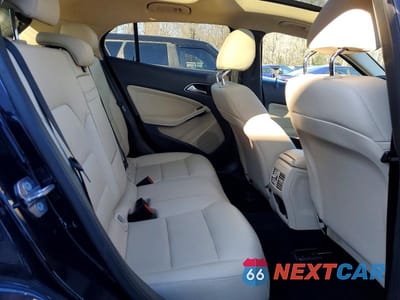 Zdjęcie 11 z 13 samochodu: 2018 MERCEDES-BENZ GLA 250 4MATIC VIN:WDCTG4GB8JJ489342 - miniatura
