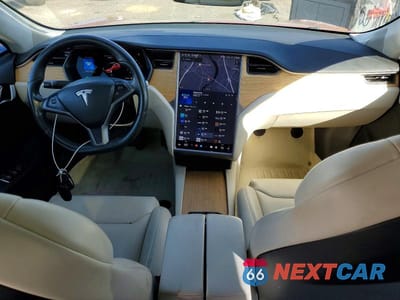 Zdjęcie 8 z 11 samochodu: 2018 TESLA MODEL S VIN:5YJSA1E23JF284832 - miniatura